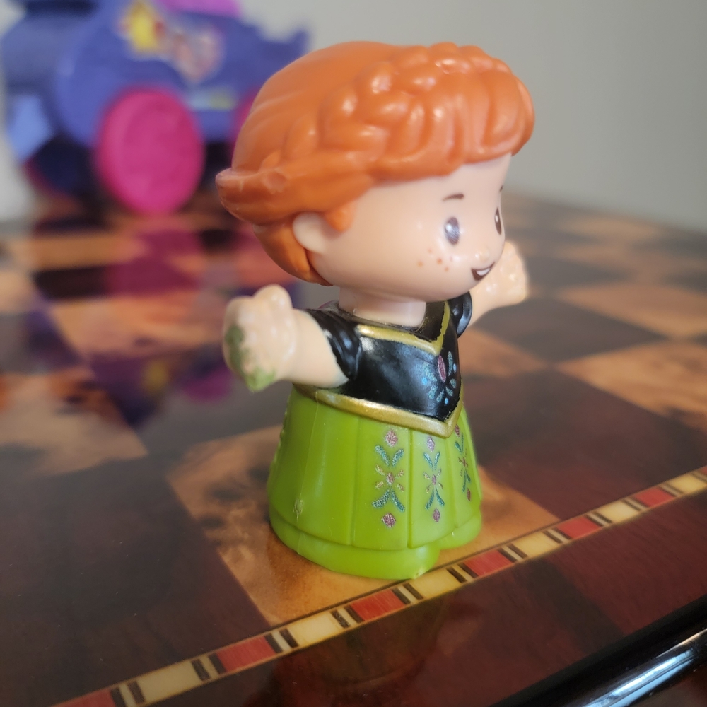 Fisher-Price Little People Frozen Sleigh Set - Picture 8 of 8